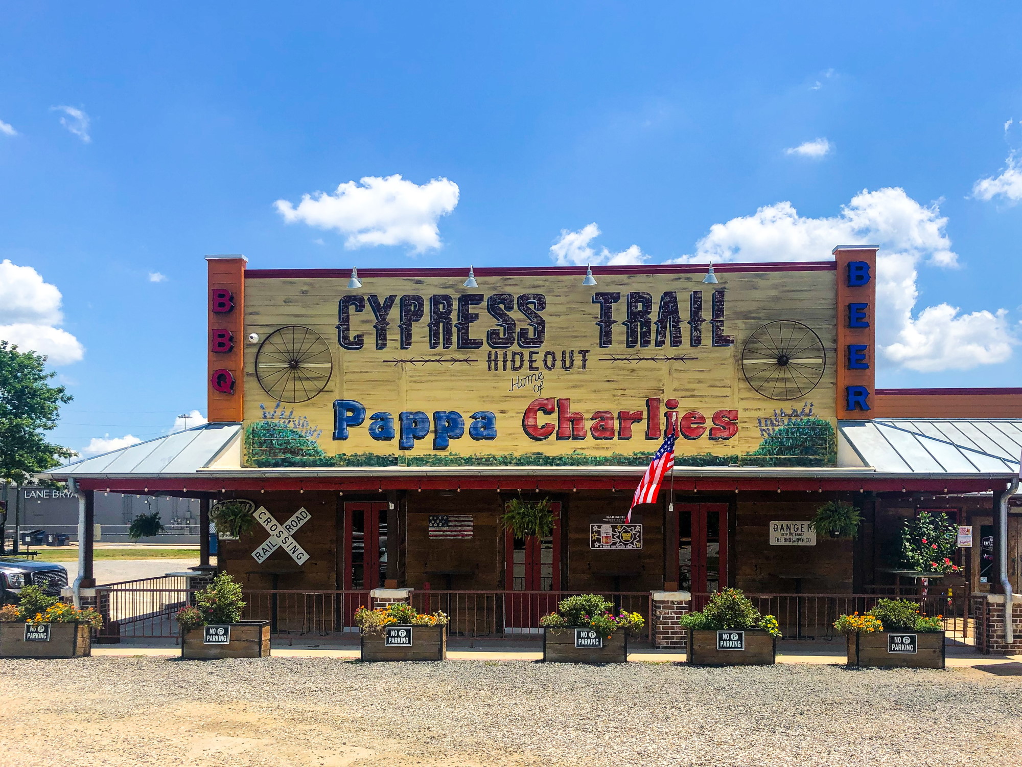 Pappa Charlies Barbecue at Cypress Trail Hideout